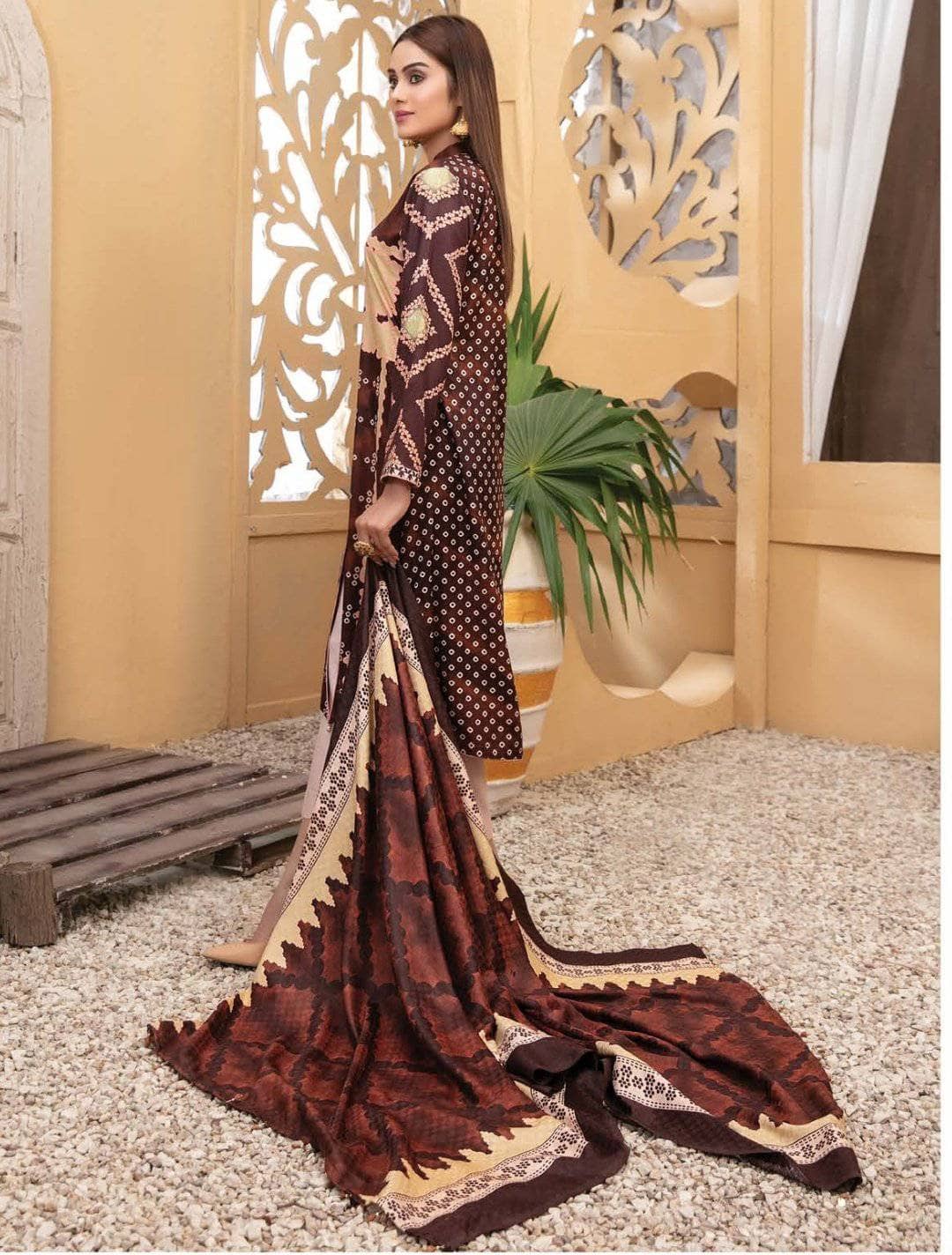 img_amna_sohail_naina_linen_awwal_boutique
