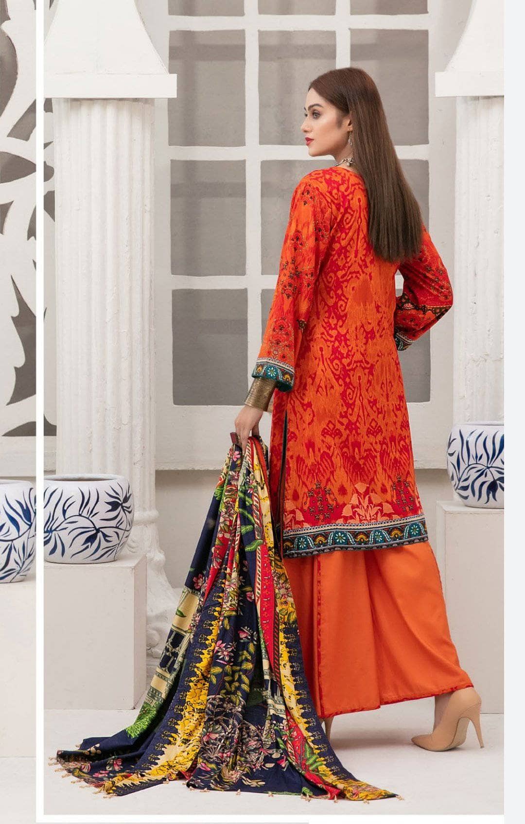 img_amna_sohail_dilara_linen_awwal_boutique