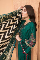 img_amna_sohail_moira_linen_awwal_boutique