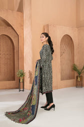 img_amna_sohail_moira_linen_awwal_boutique