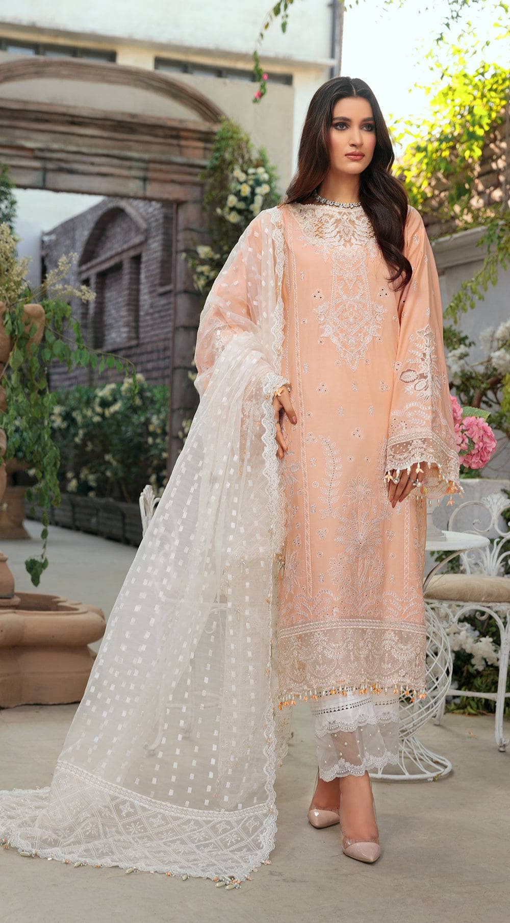 img_anaya_chikankari_lawn_awwal_boutique