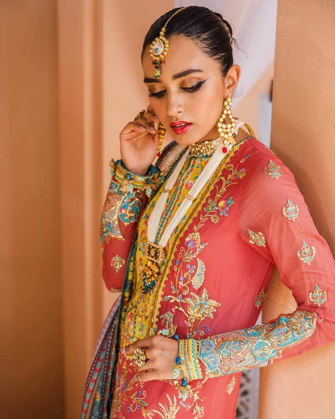 img_anaya_kamiar_rokni_awwal_boutique