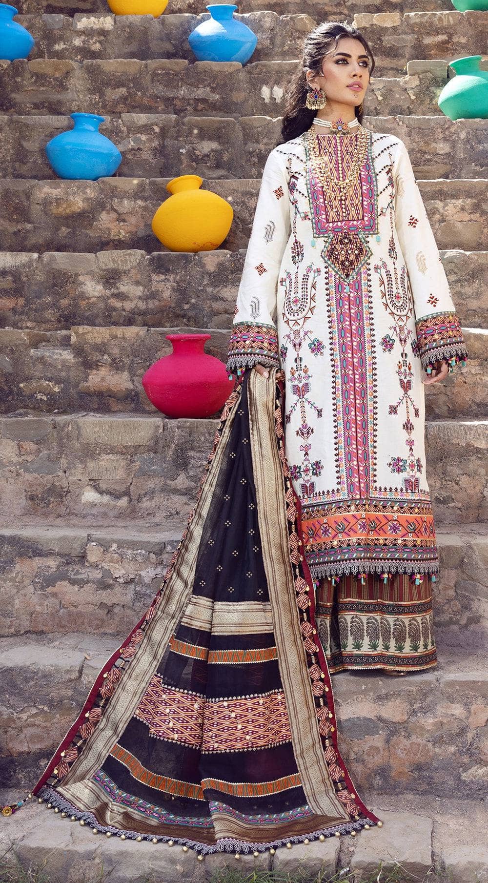 Img_anaya_viva_lawn_22_awwal_boutique