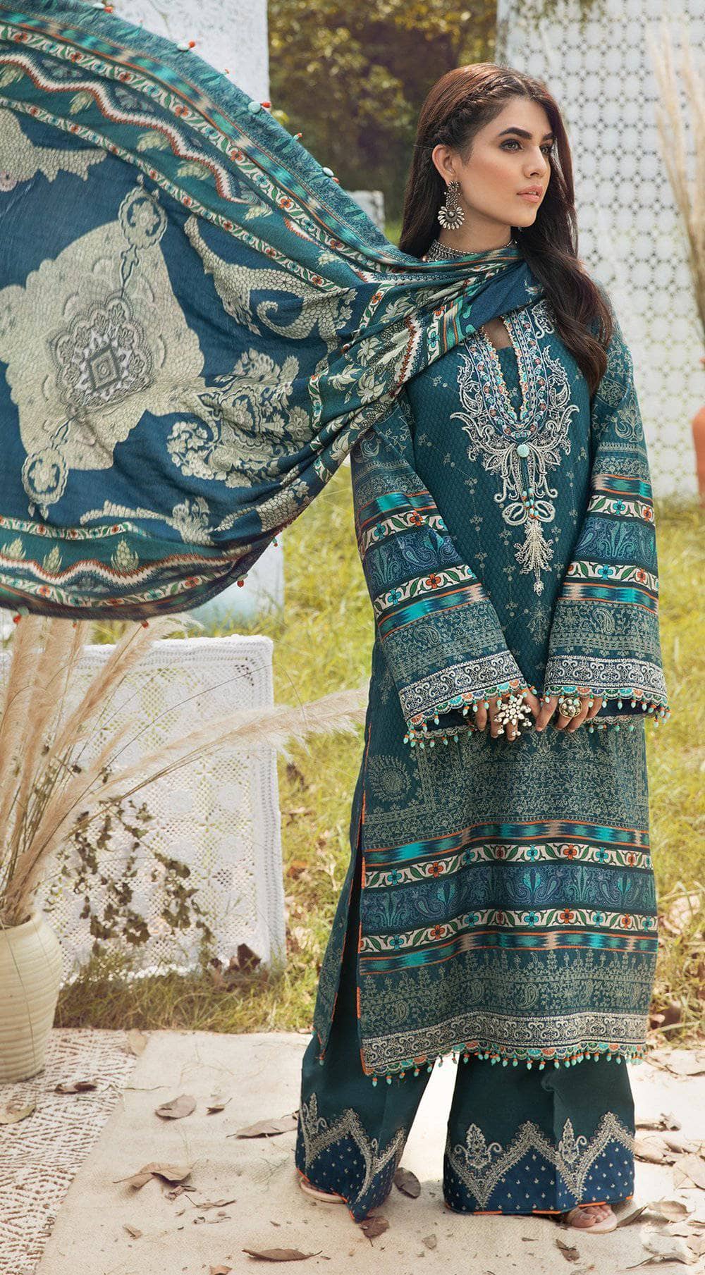 img_anaya_viva_winter_awwal_boutique