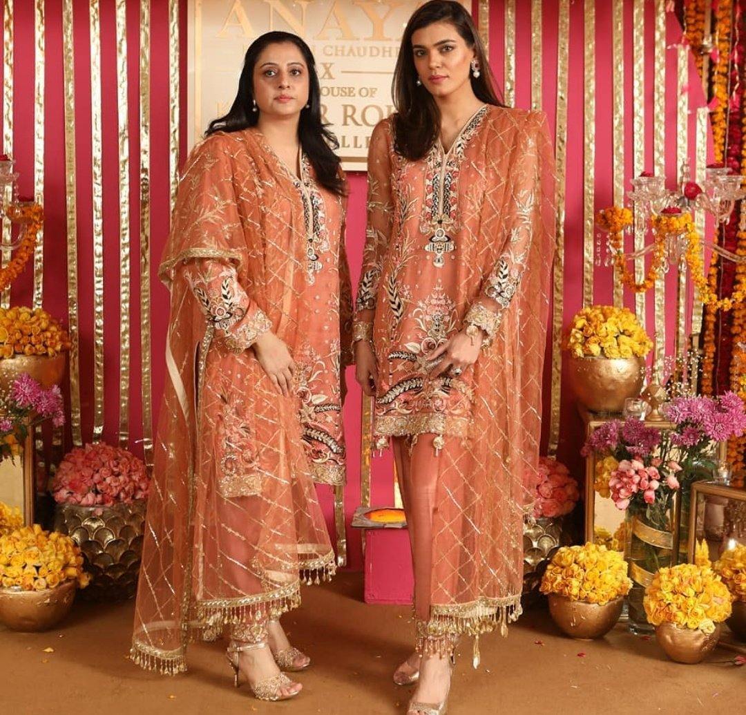 img_spotted_in_kamiar_rokni_wedding_edition_awwal_boutique