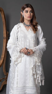 Img_anaya_monochrome_awwal_boutique