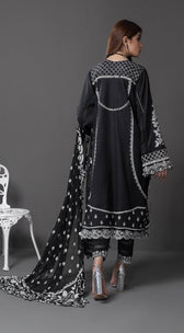 img_anaya_monochrome_awwal_boutique