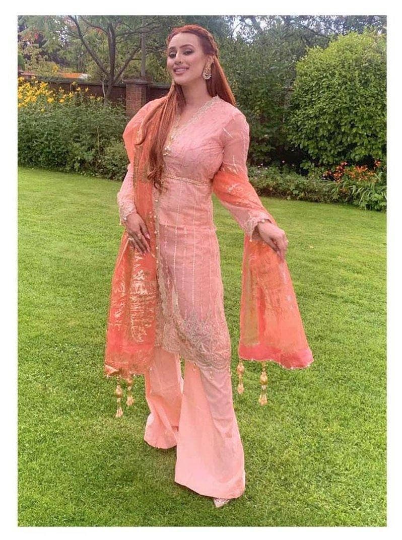 img_anaya_spotted_fashionista_awwal_boutique