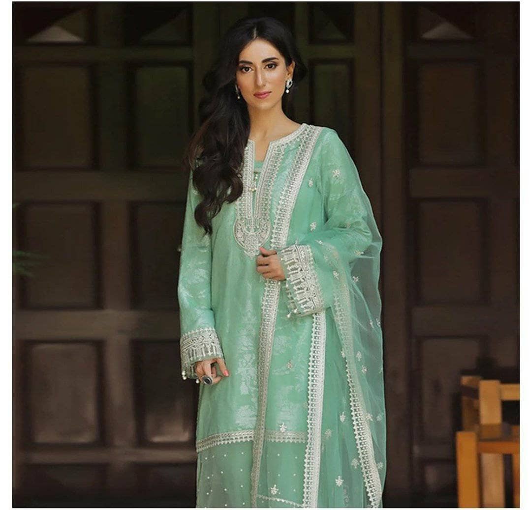 img_anaya_festive_luxury_lawn_awwal_boutique