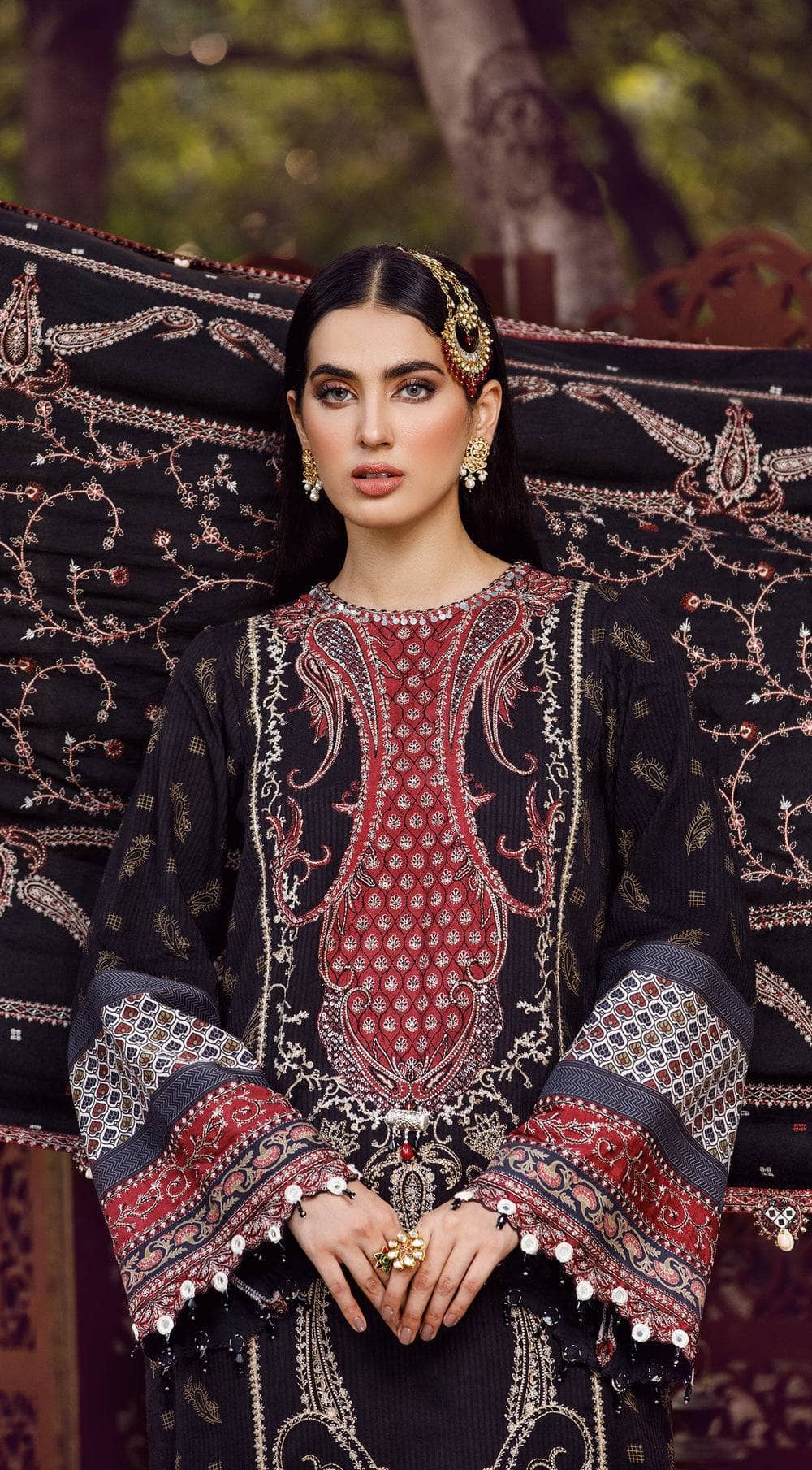 img_anaya_ankara_linen_embroidered_shawl_collection_awwal_boutique