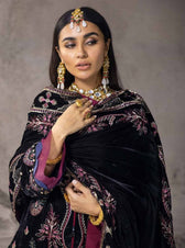 img_nureh_maya_velvet_awwal_boutique