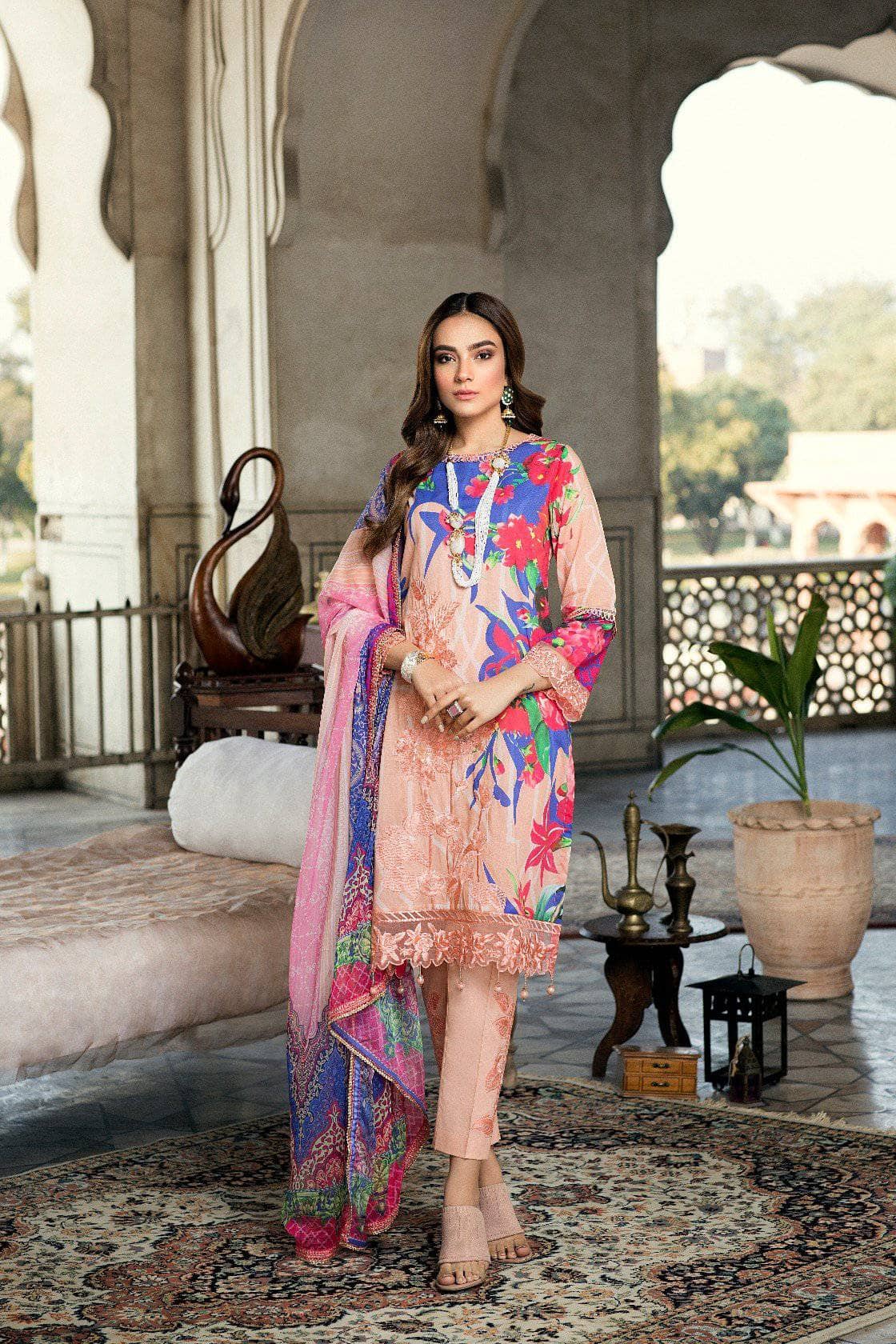 img_azure_luxury_lawn_collection_awwal_boutique