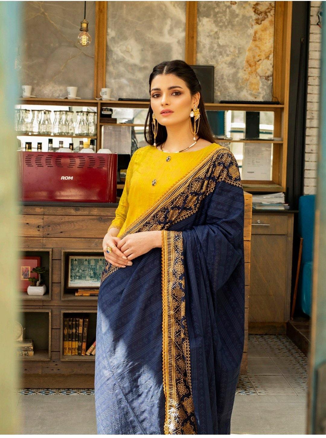 img_banarsi_printed_lawn_collection_awwal_boutique