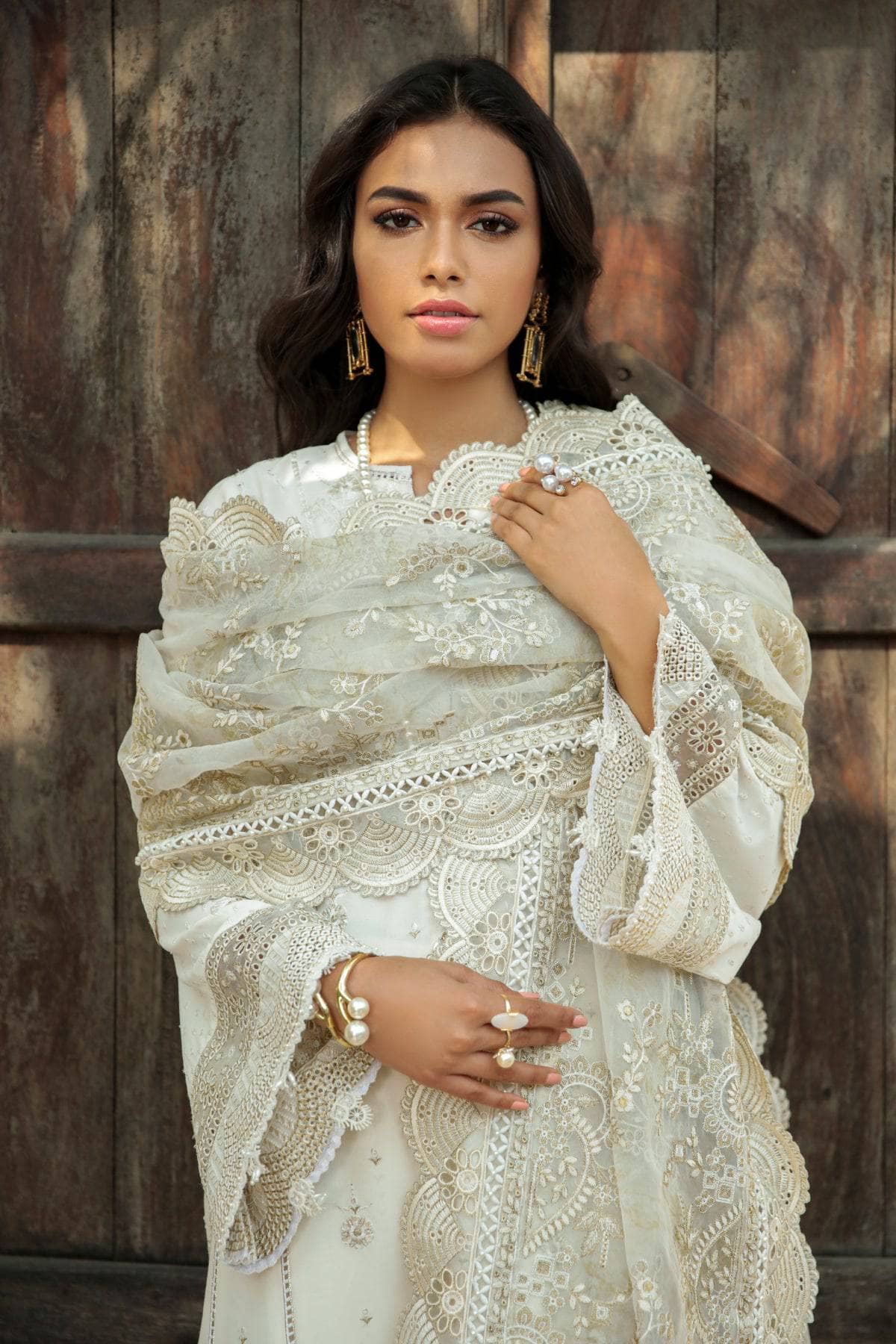 img_baroque_swiss_voil_22_awwal_boutique