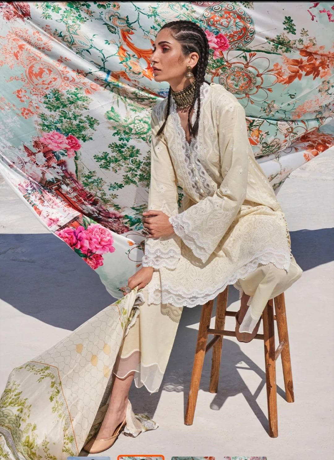 img_lawnkari_lawn_22_awwal_boutique