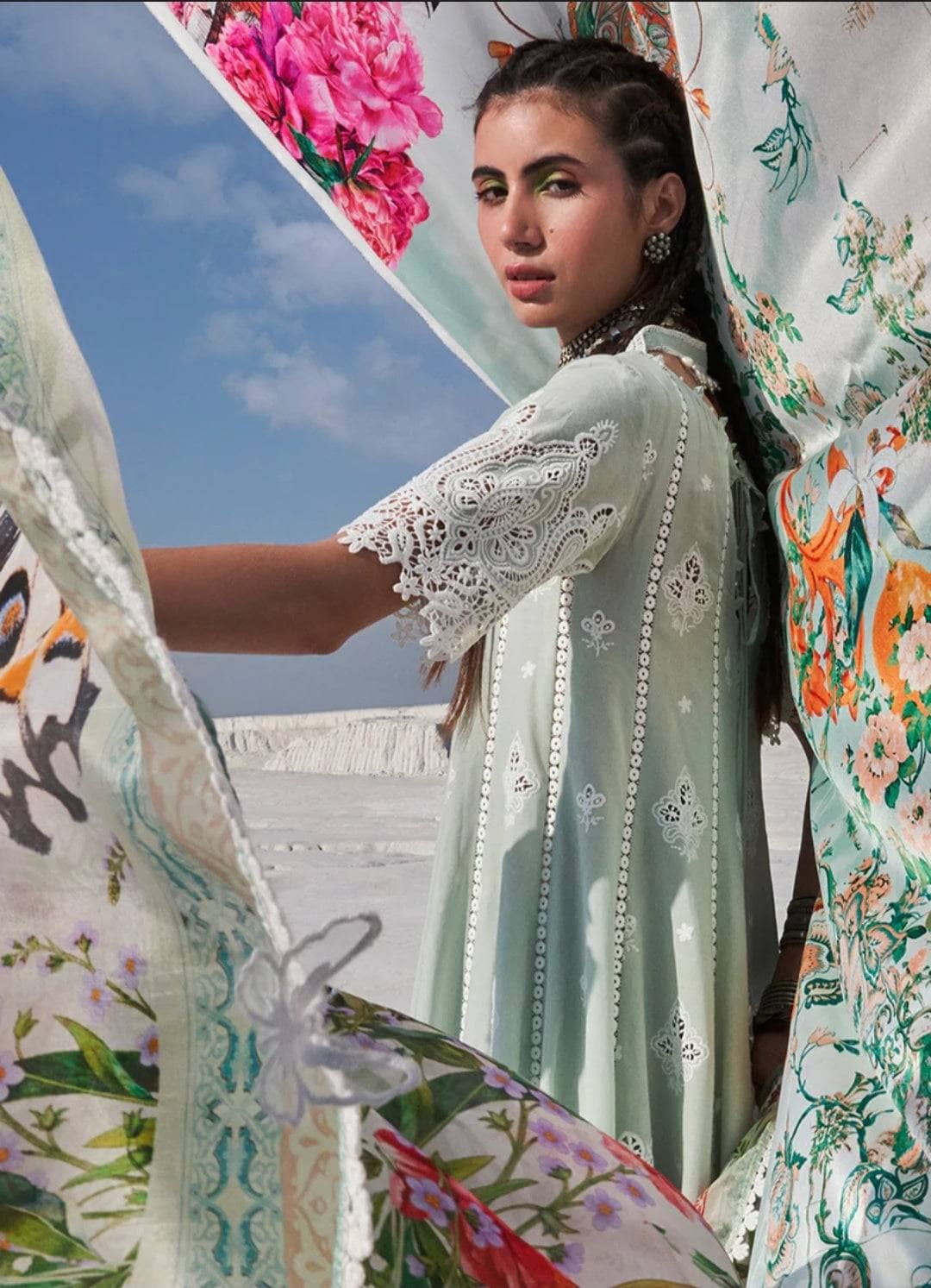img_lawnkari_lawn_22_awwal_boutique