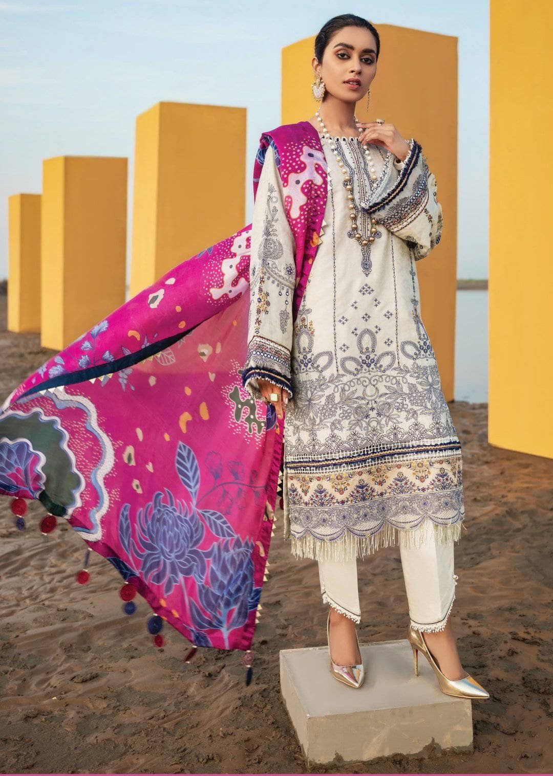 img_baroque_lawn_2021_awwal_boutique