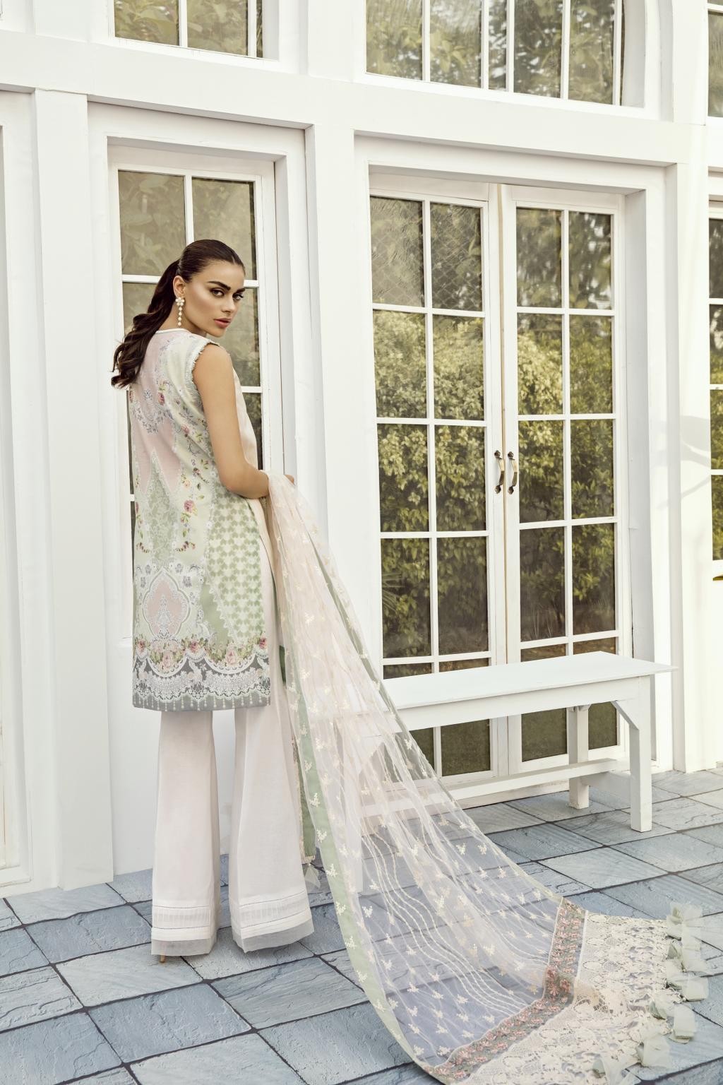 img_baroque_fuchsia_lawn_collection_awwal_boutique