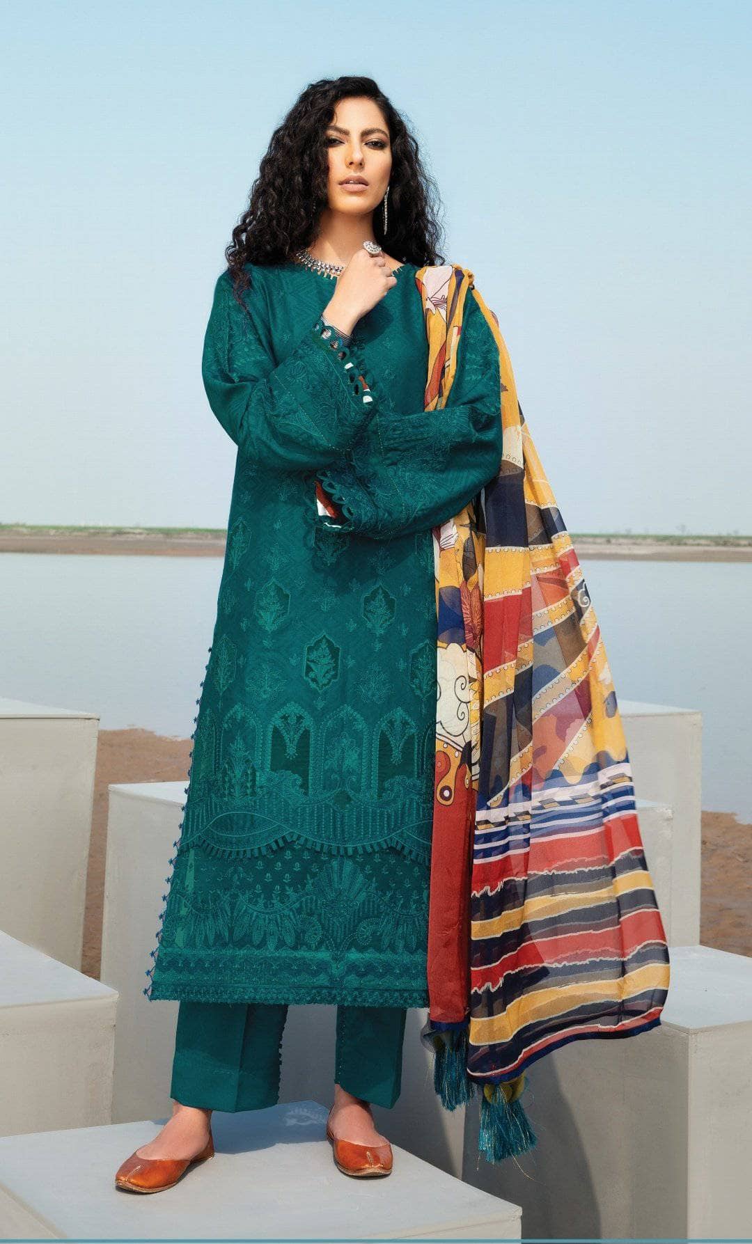 img_baroque_lawn_2021_awwal_boutique