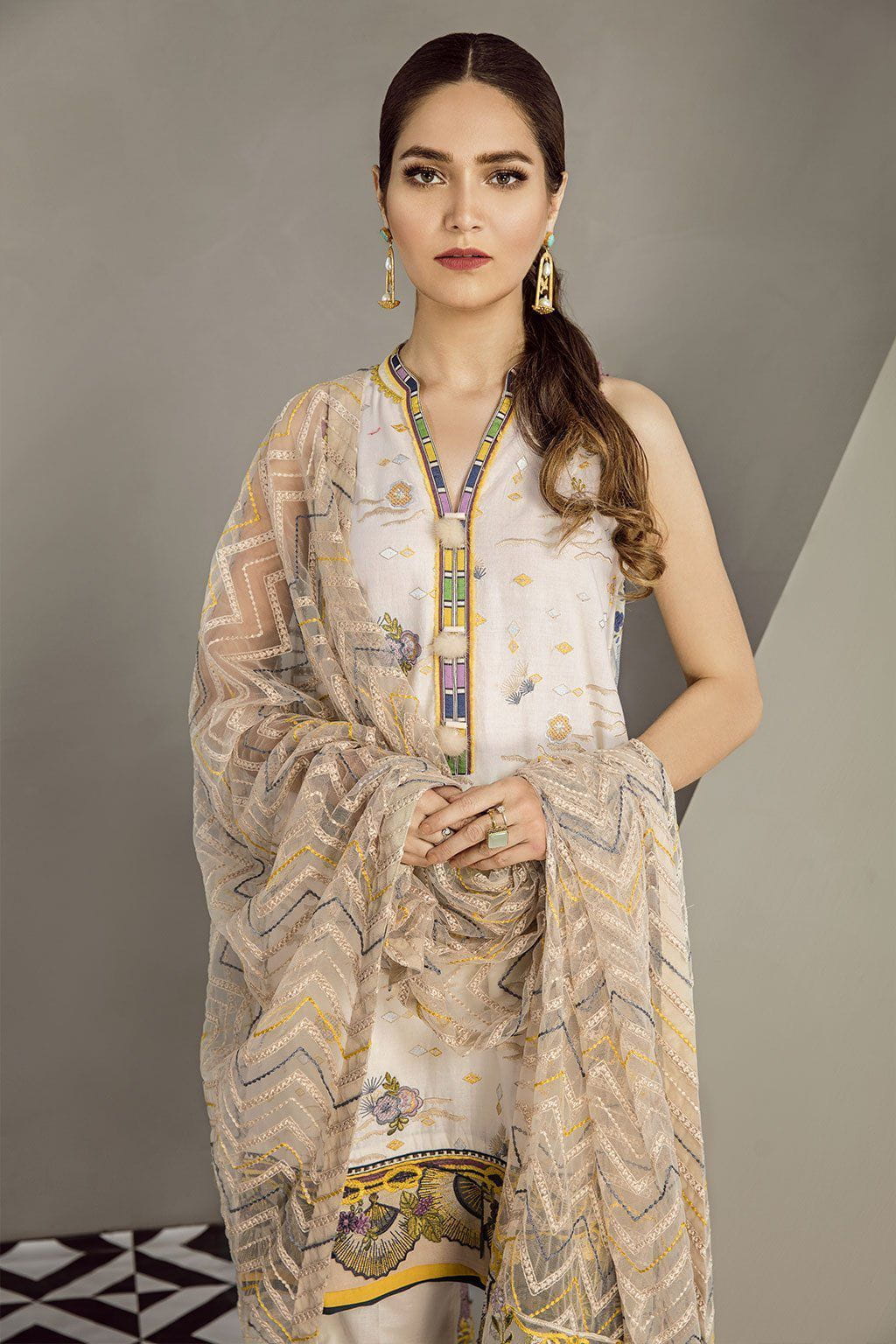 Baroque Luxury Lawn Collection Madonna Lily BL-10