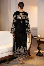 img_baroque_velvet_awwal_boutique
