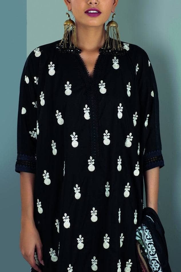 img_khaadi_lawn_22_awwal_boutique