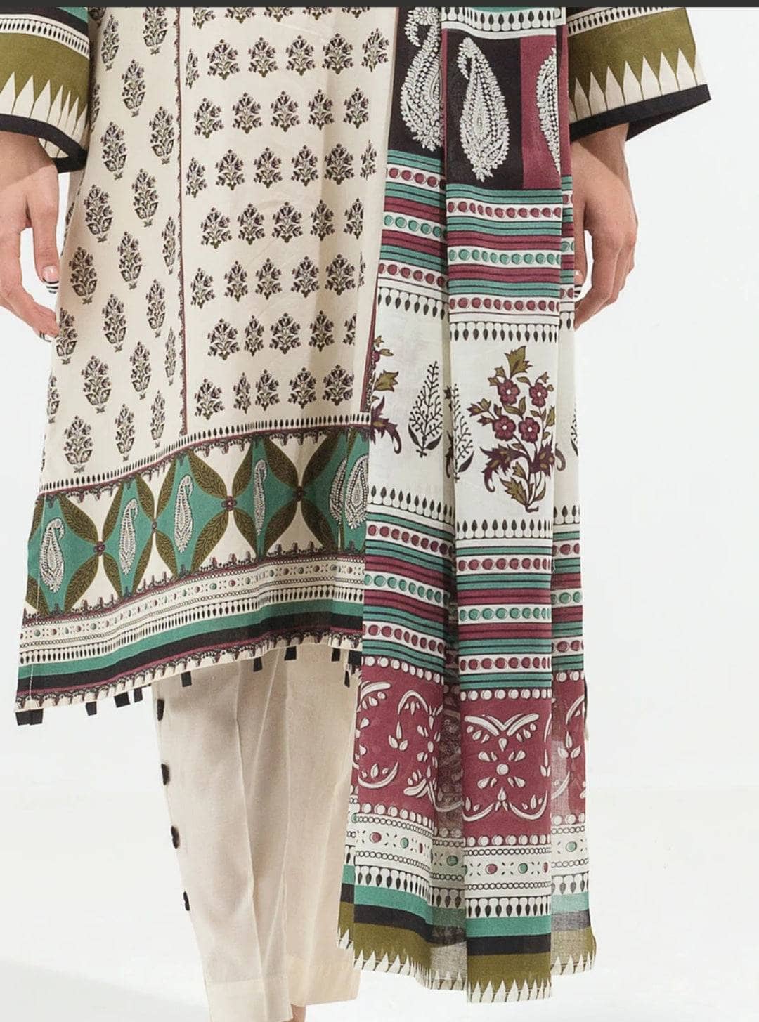 img_beechtree_lawn_22_awwal_boutique