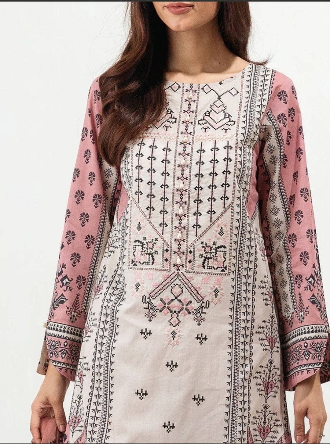 img_beechtree_lawn_22_awwal_boutique