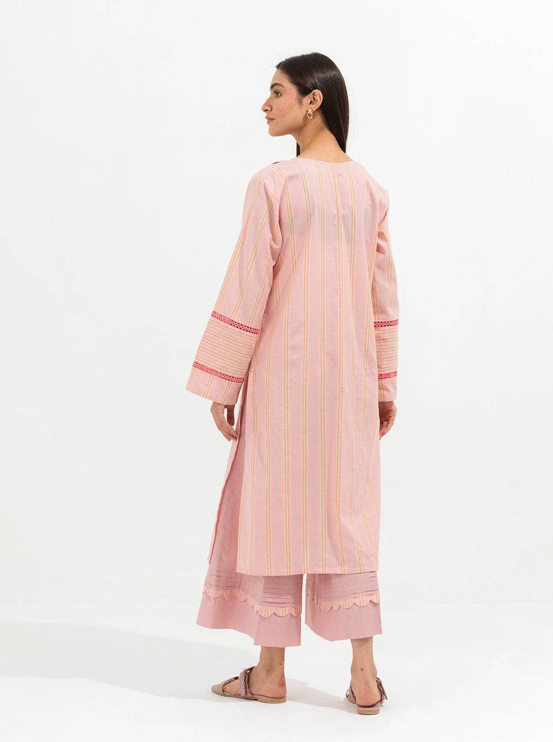 img_beechtree_lawn_22_awwal_boutique