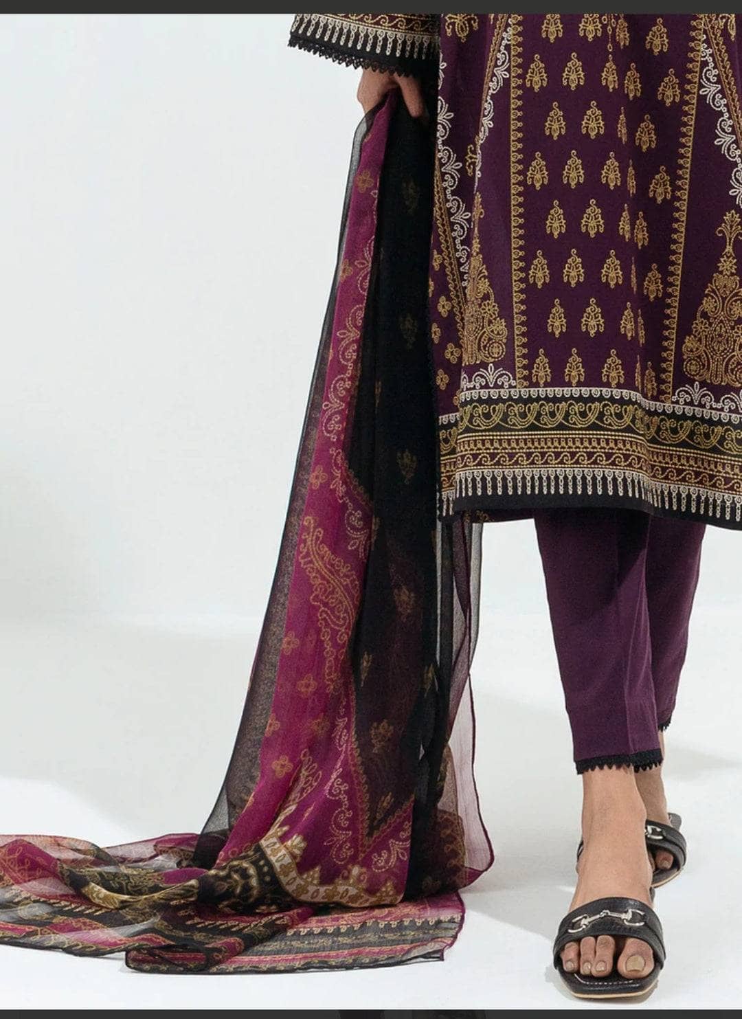 img_beechtree_lawn_22_awwal_boutique