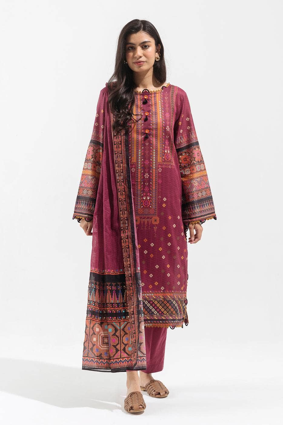 img_beechtree_lawn_23_awwal_boutique