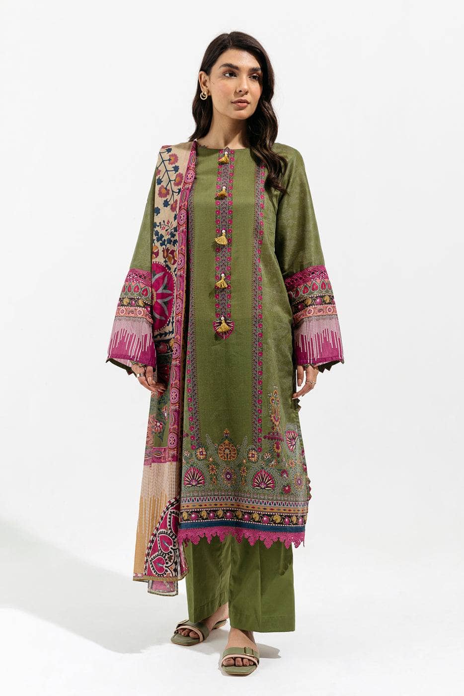img_beechtree_lawn_23_awwal_boutique