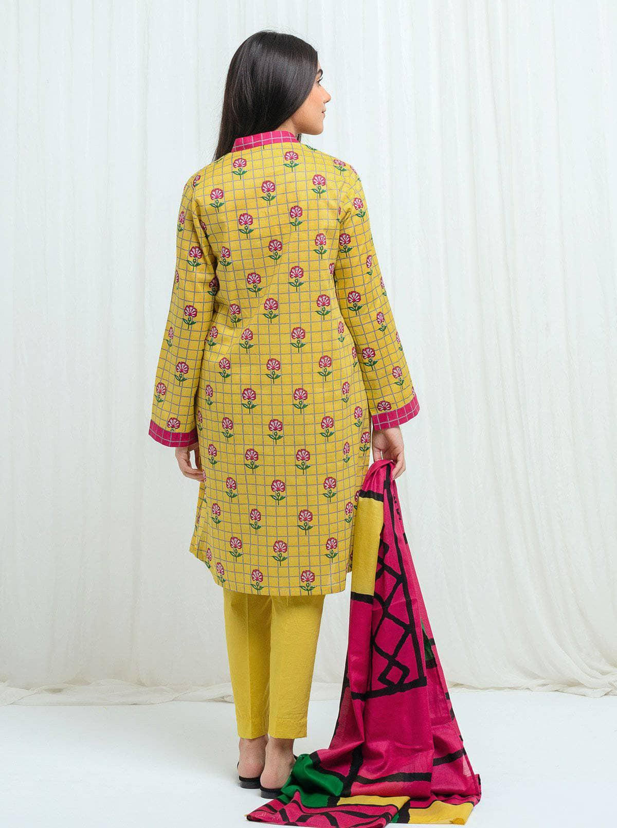 img_beechtree_lawn_2021_awwal_boutique
