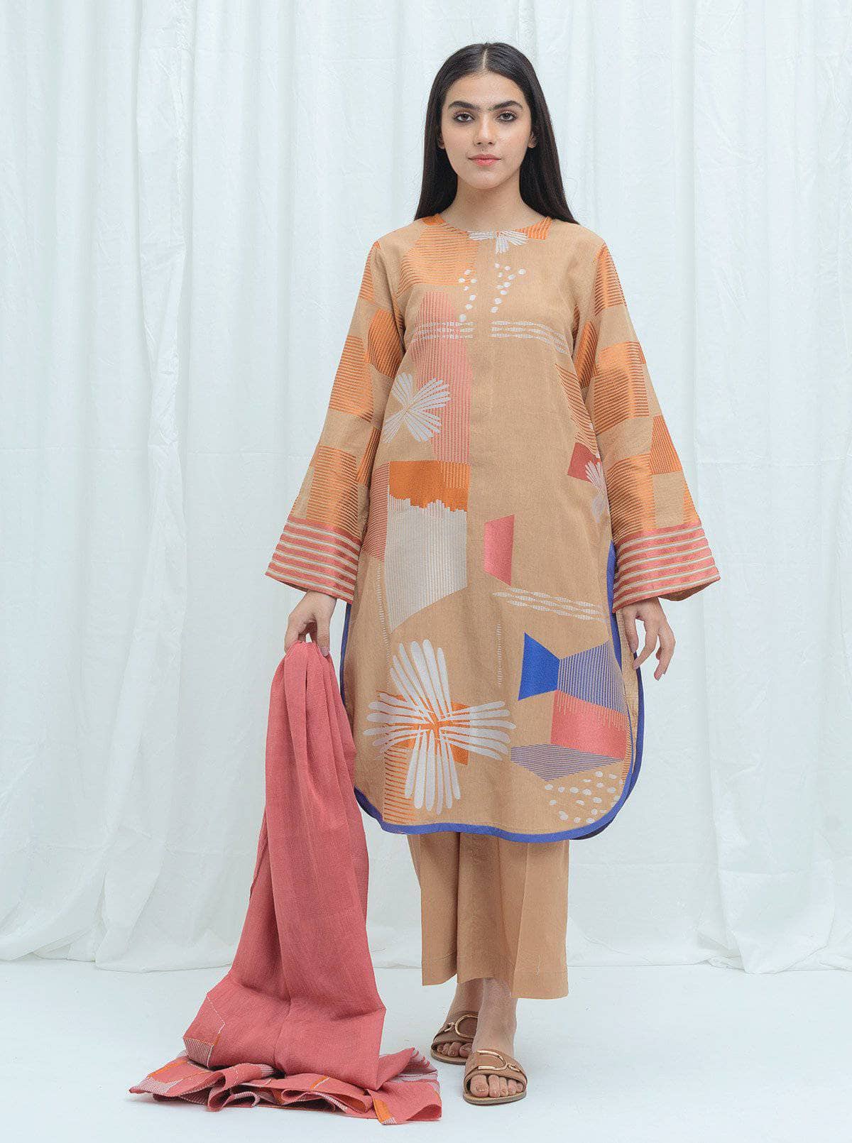 img_beechtree_lawn_2021_awwal_boutique