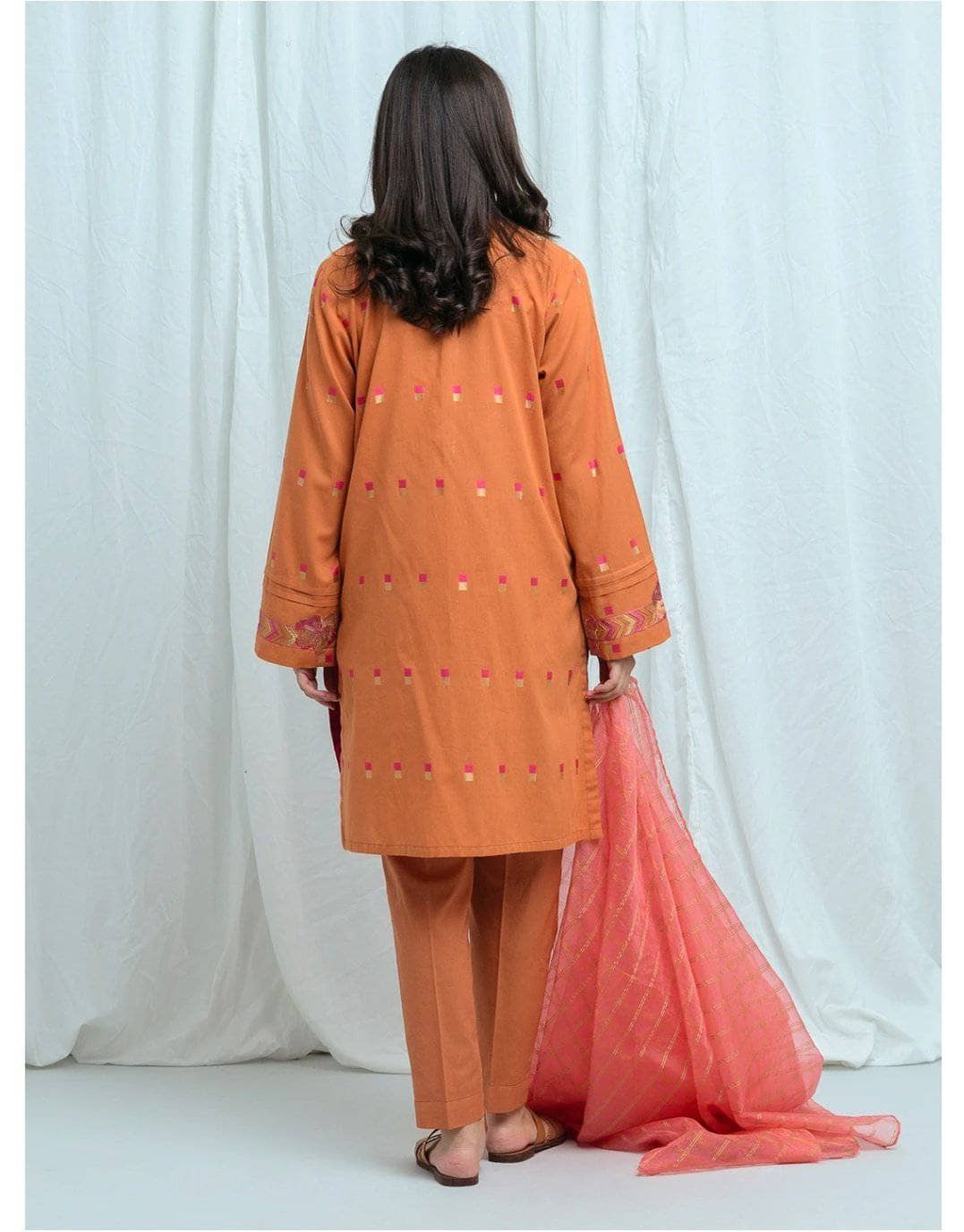 img_beechtree_lawn_2021_awwal_boutique