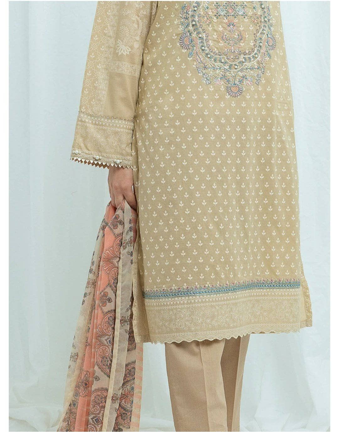 img_beechtree_lawn_2021_awwal_boutique