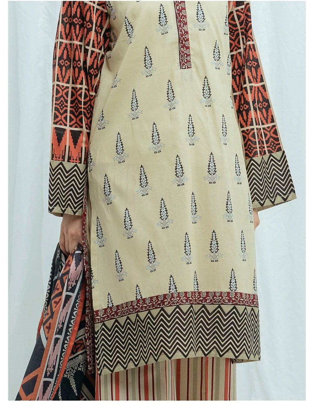 img_beechtree_lawn_2021_awwal_boutique