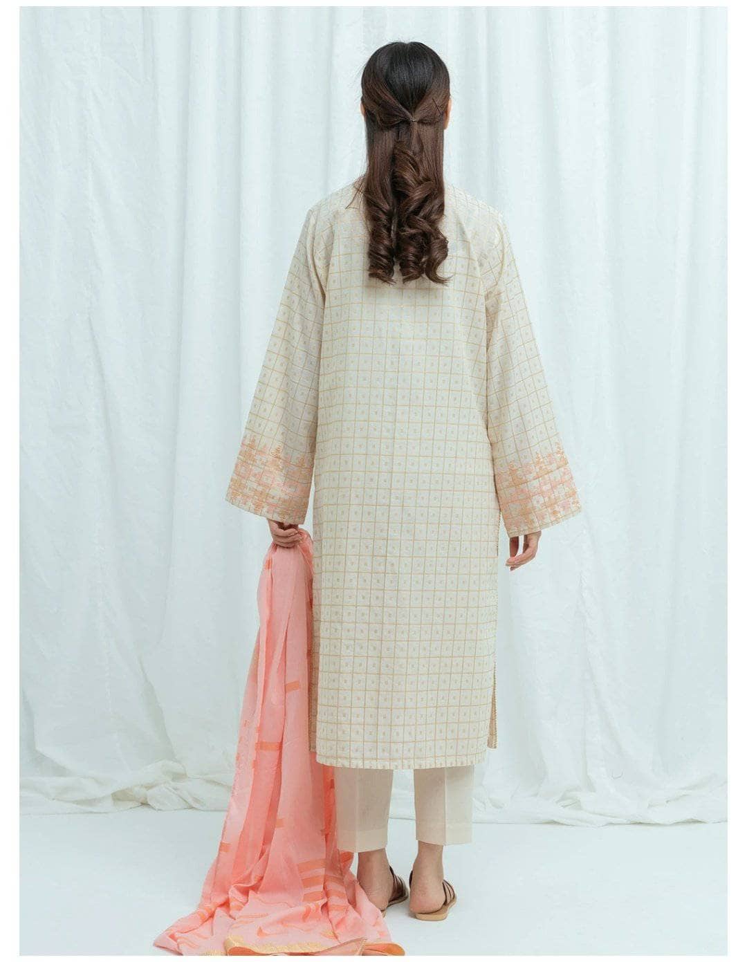 img_beechtree_lawn_2021_awwal_boutique