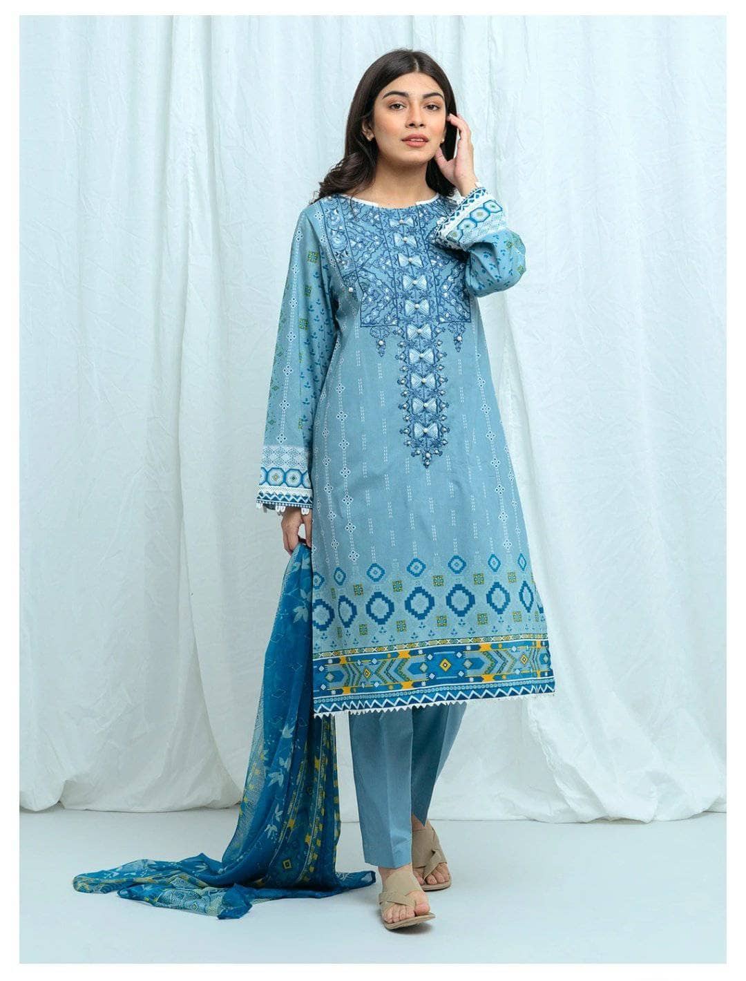 img_beechtree_lawn_2021_awwal_boutique