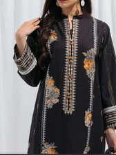 img_beechtree_monochrome_lawn_2021_awwal_boutique