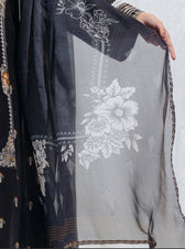 img_beechtree_monochrome_lawn_2021_awwal_boutique