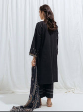 img_beechtree_monochrome_lawn_2021_awwal_boutique