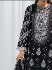 img_beechtree_monochrome_lawn_2021_awwal_boutique