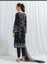 img_beechtree_monochrome_lawn_2021_awwal_boutique