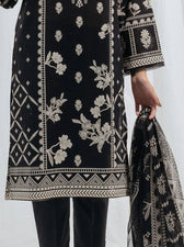 img_beechtree_monochrome_awwal_boutique