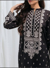 img_beechtree_monochrome_lawn_awwal_boutique