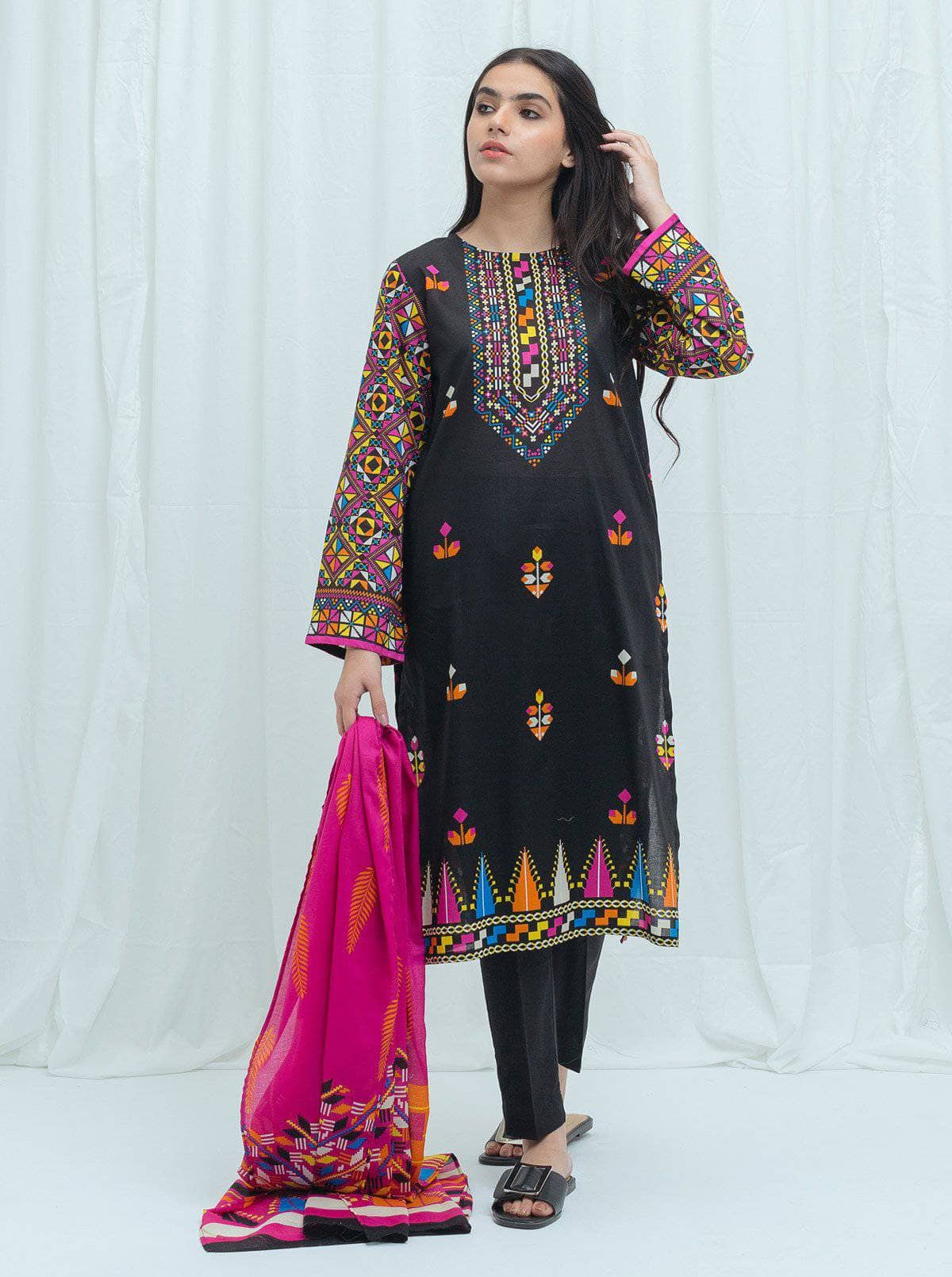 img_beechtree_lawn_2021_awwal_boutique