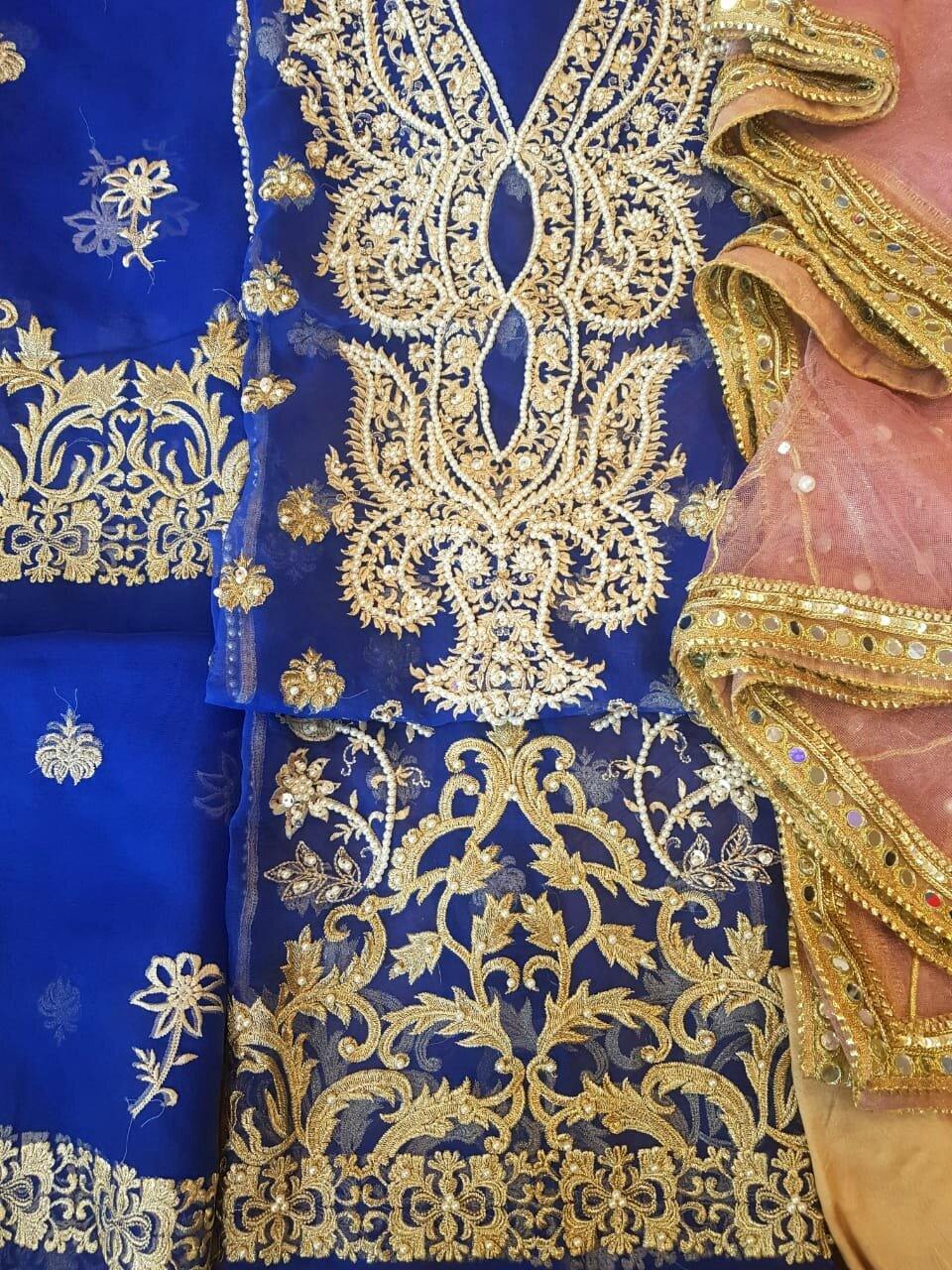 img_benchmark_luxury_pret_collection_awwal_boutique