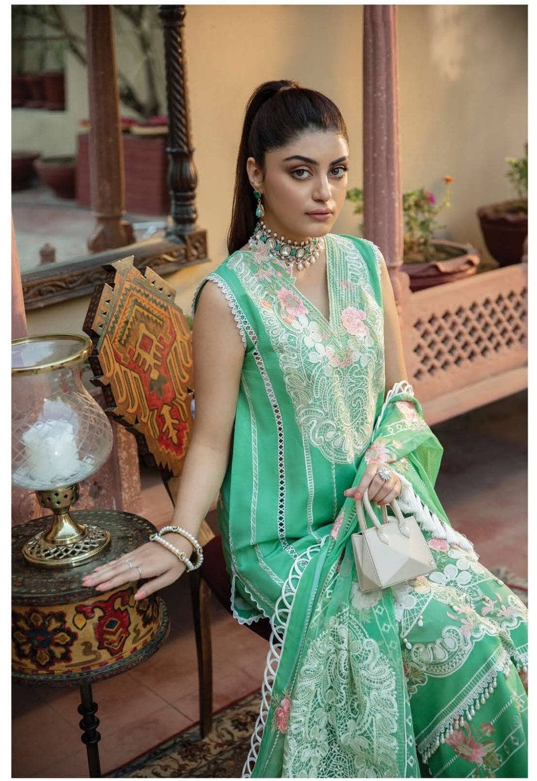 img_bin_ilyas_dastak_lawn_22_awwal_boutique