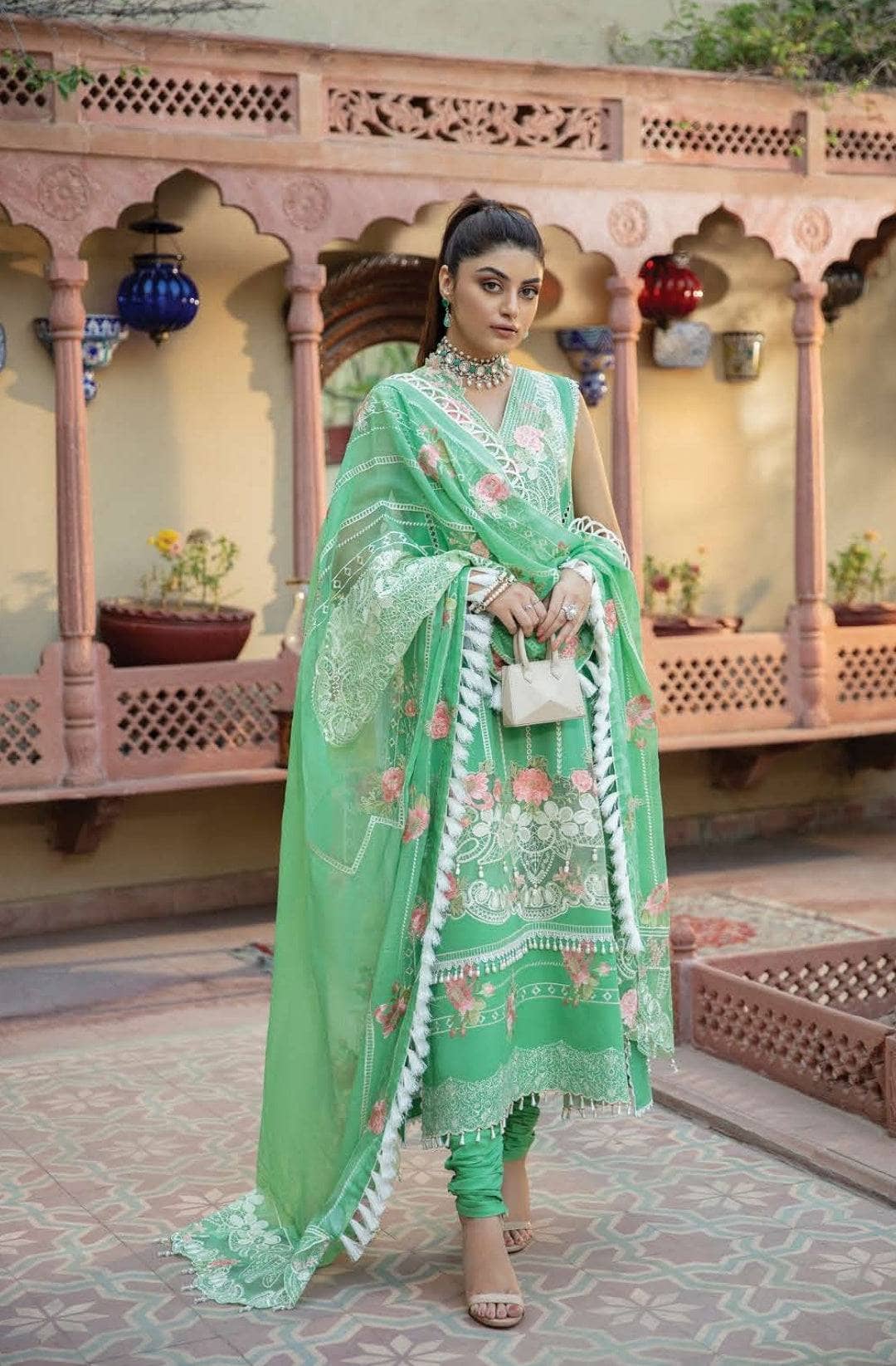 img_bin_ilyas_dastak_lawn_22_awwal_boutique